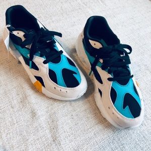 Reebok Shoes (Aztrek Double X Gigi Hadid Shoes)